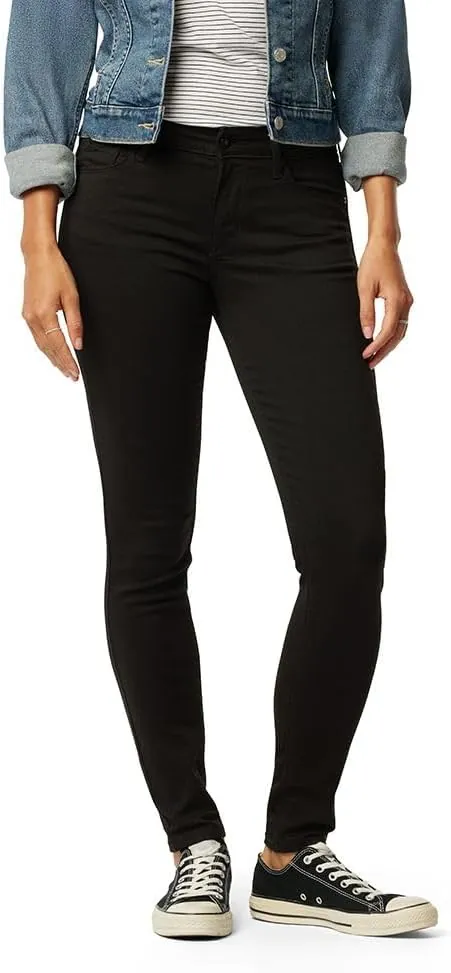 Levis 03 skinny noir jeans for R&B Tour 2026 concert